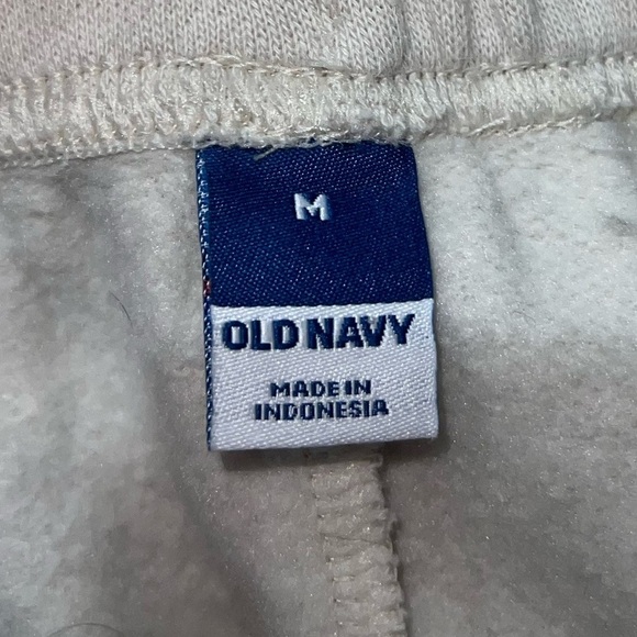 old navy- Cream sweatpants - Picture 6 of 6